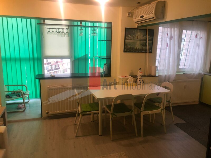 Drumul Taberei, apartament de 2 camere transformat din 3,