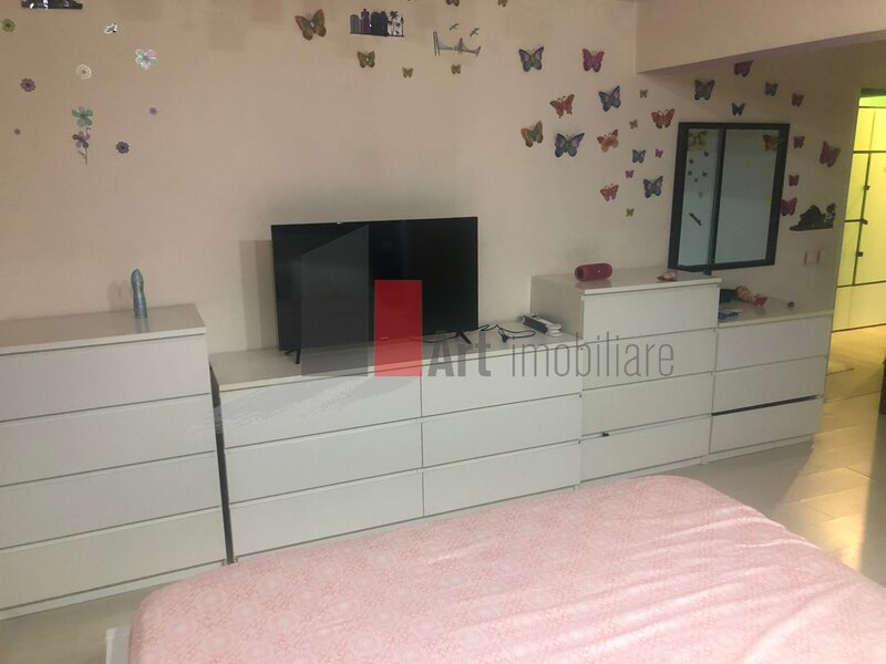 Drumul Taberei, apartament de 2 camere transformat din 3,